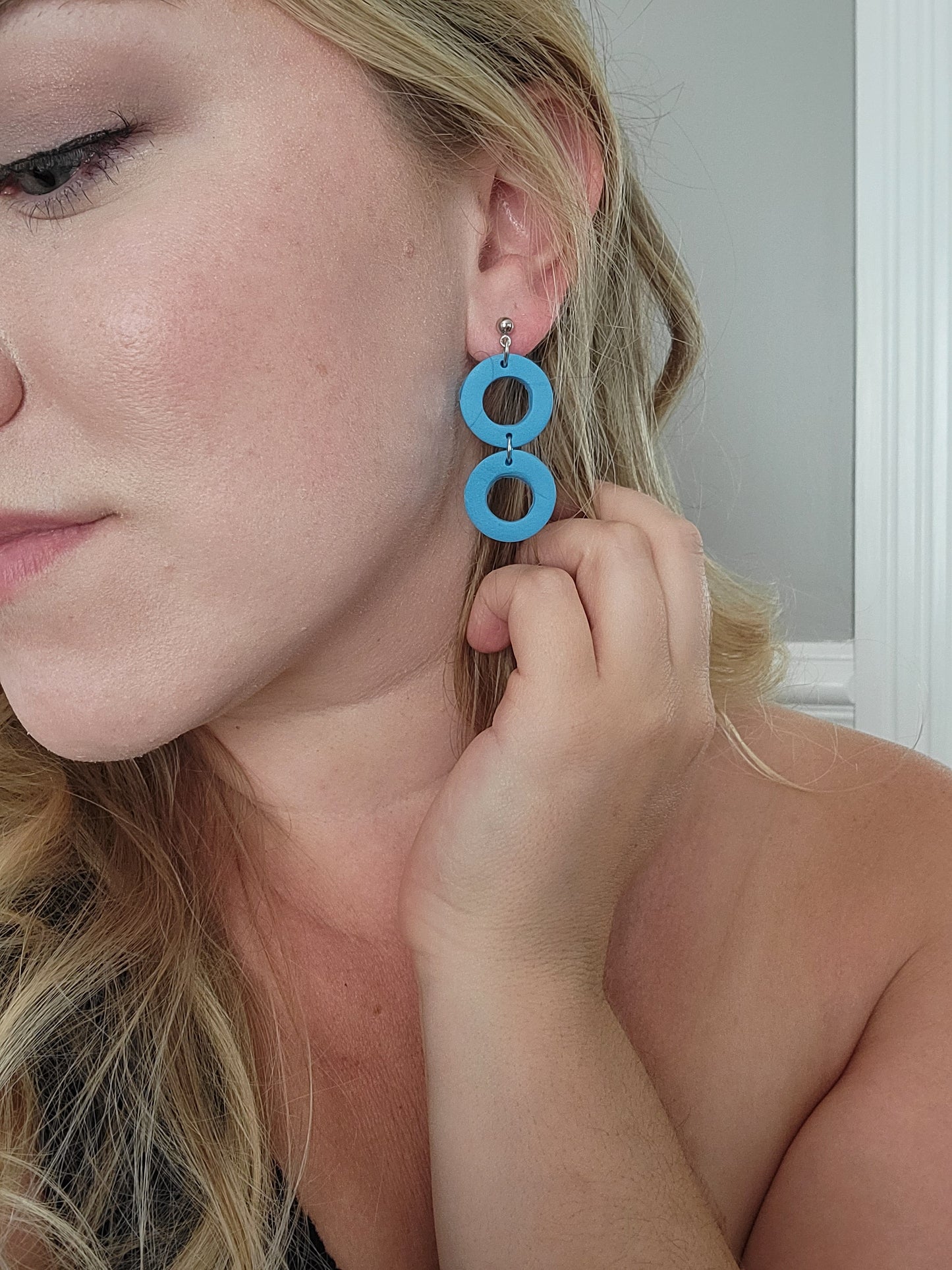 Oasis Clay Earrings: Black