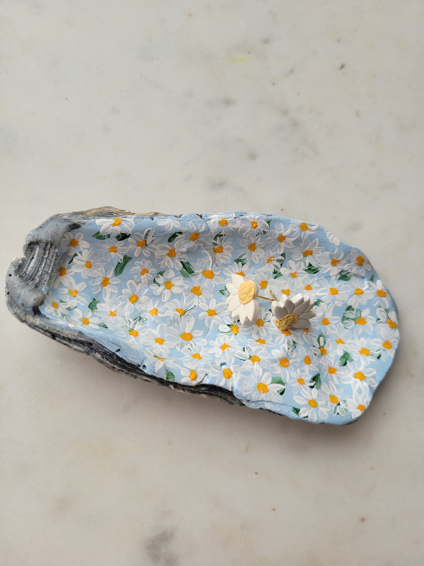Daisy: Oyster Shell Catch-All Dish (Natural Edge)