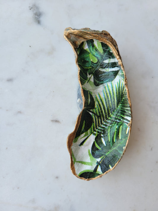Oyster Shell Trinket Dish: Monstera