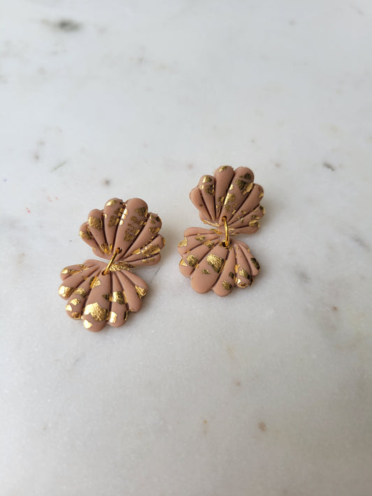 Seashell Dangles: Sand