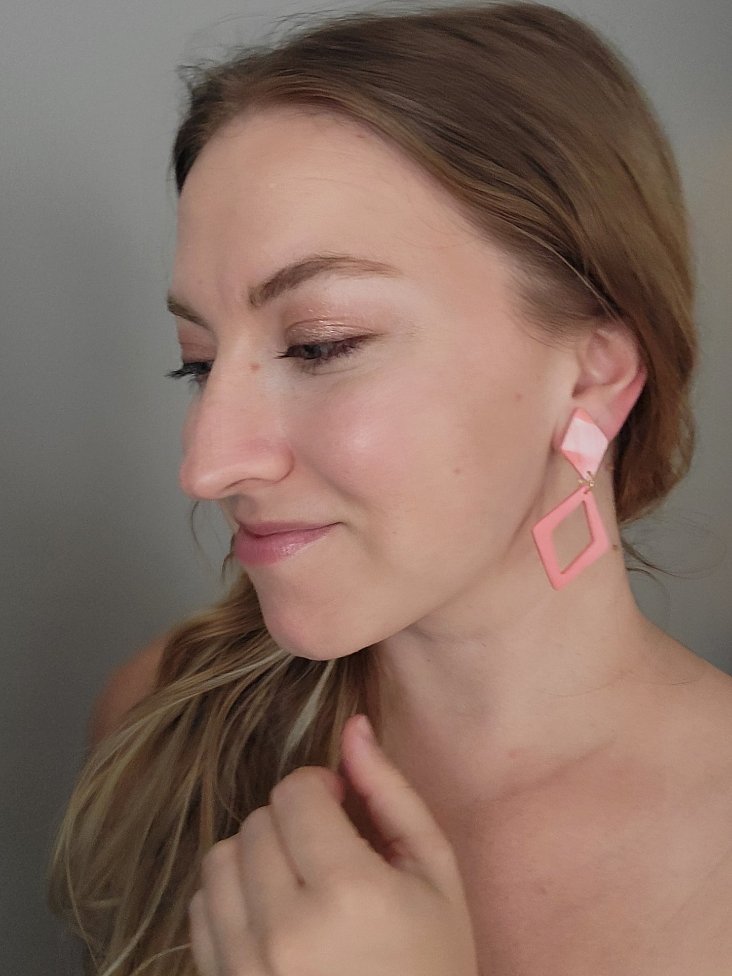 Marilyn: Peach *Clip-On Option*