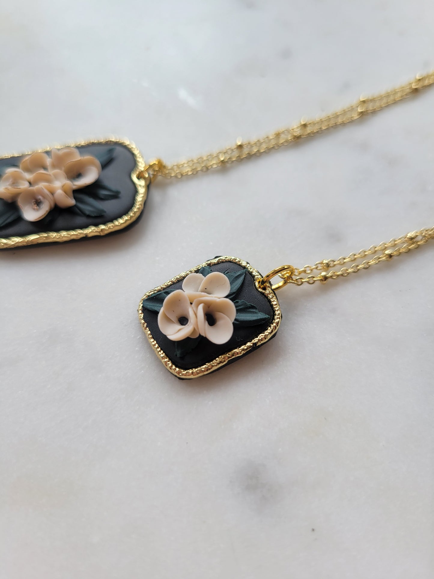 Audrey : Black and Cream Handcrafted Floral Necklaces