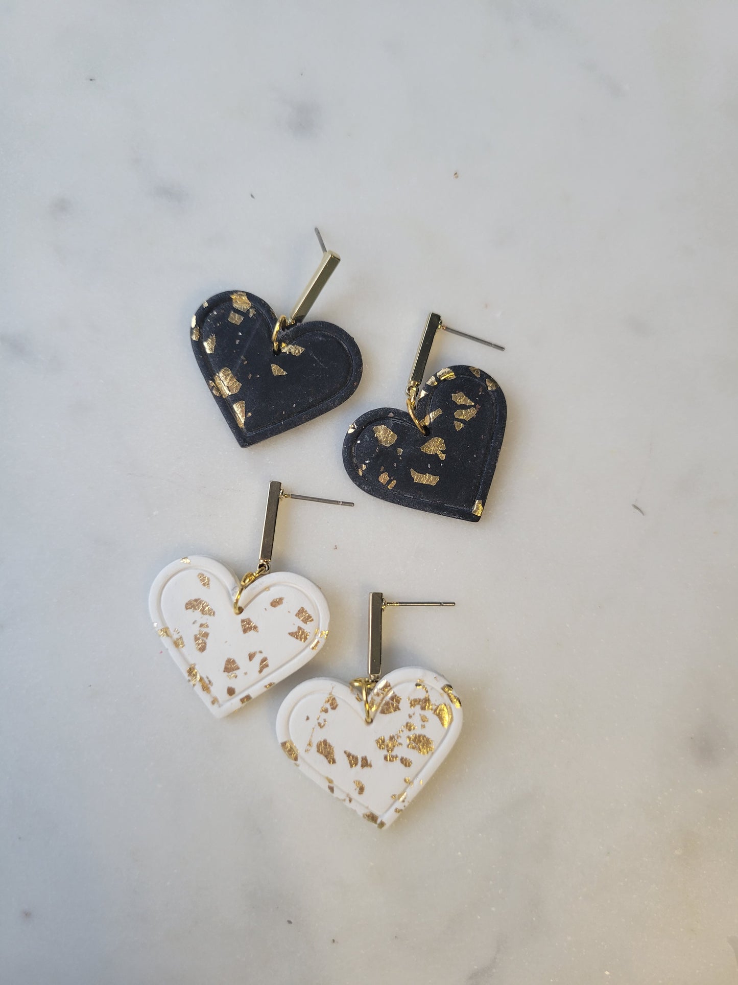 Heartdrop: Black or White