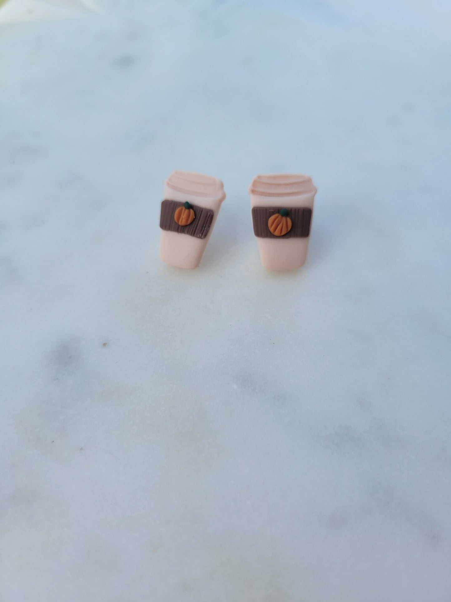 To Go Cups: Apple or Pumpkin