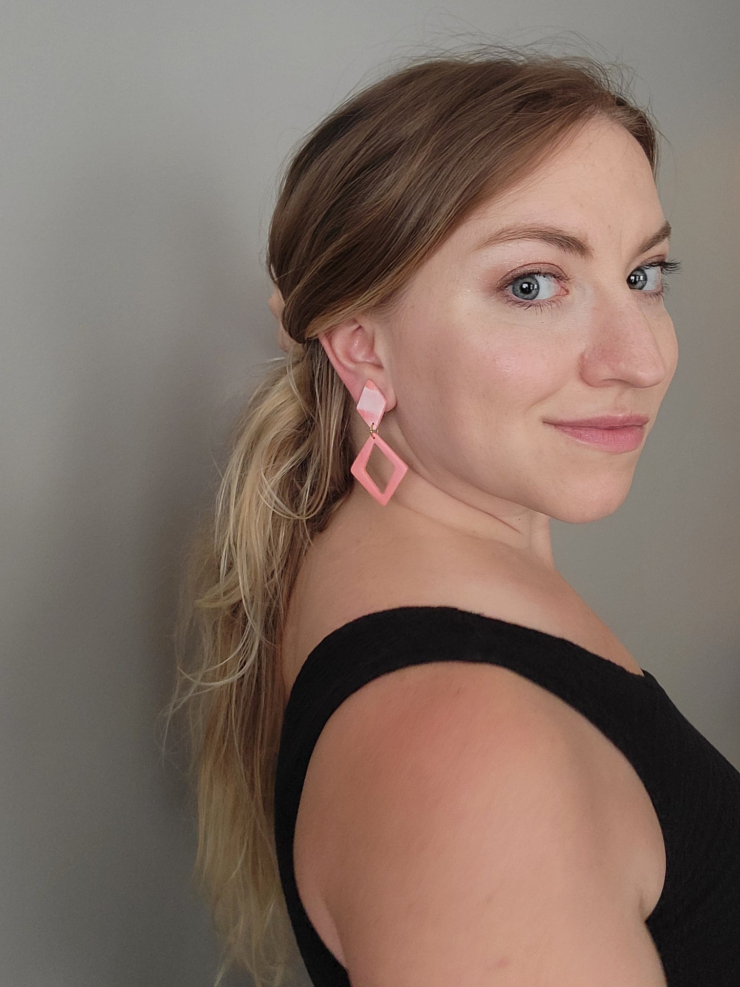Marilyn: Peach *Clip-On Option*