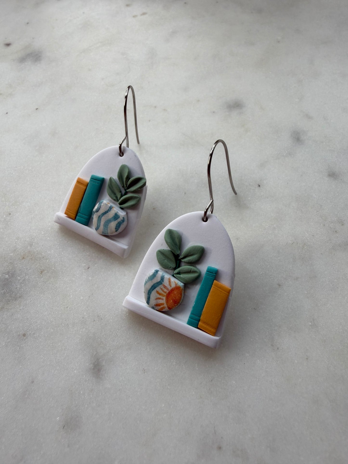 Books & Plants : Sunshine