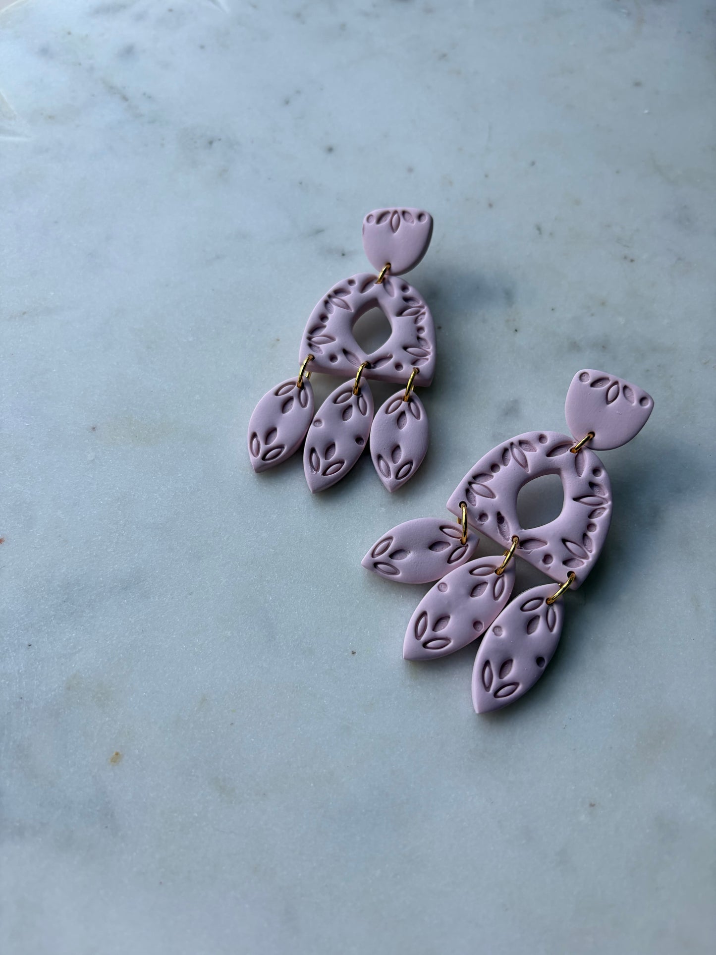 Daphne : Pale Pink