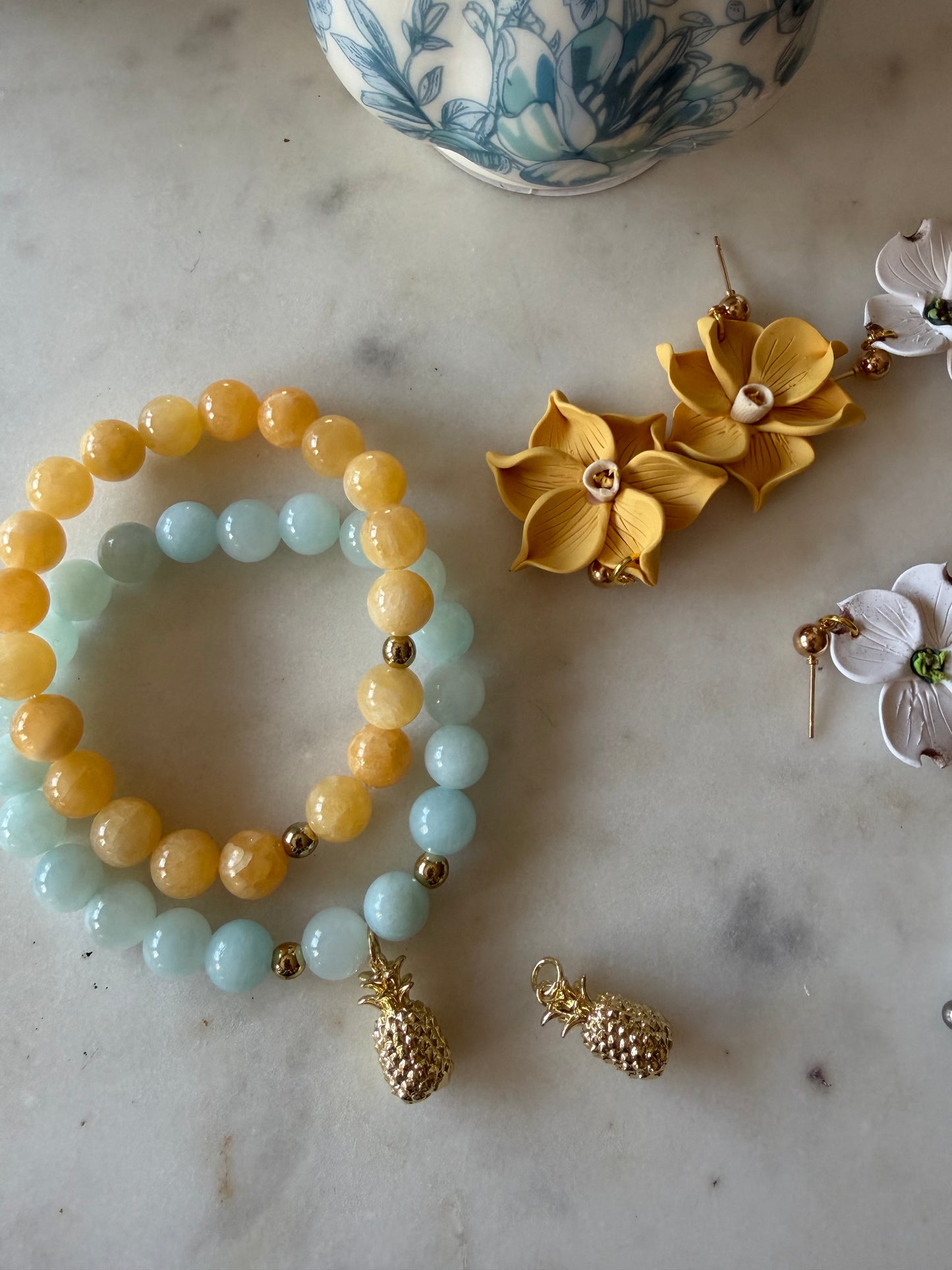 Yellow Jade Bracelet: Metal Free