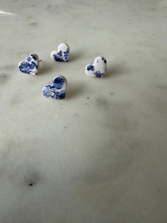 Heart Studs : Blue & White