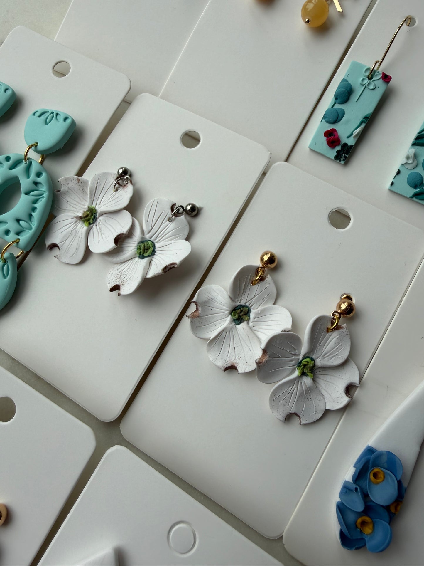 Floral Bestsellers Wholesale Bundle - MSRP: $350