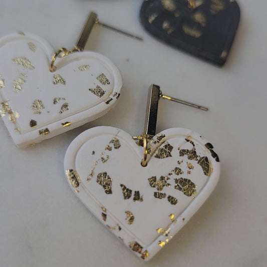 Heartdrop: Black or White