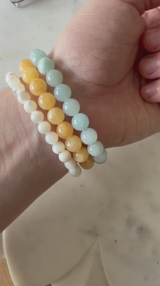 Yellow Jade Bracelet: Metal Free